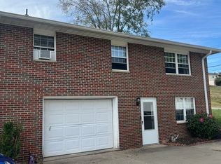 107 E North St #3, Bridgeport, WV