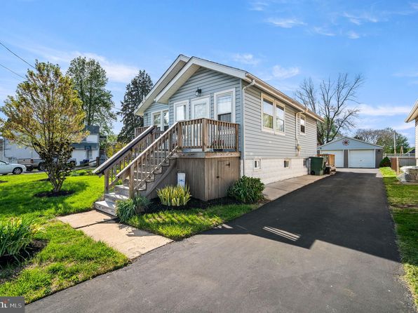 1332 Plum St, Upper Chichester, PA 19061