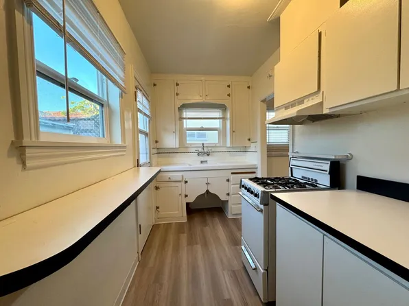 Available Now! Charming 1bd/1ba North Park Bungalow! Only $2,095/Mo!