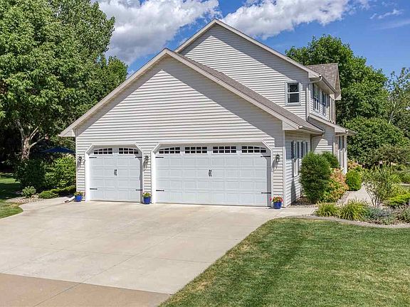 3rd image of 778 Copperhead Dr