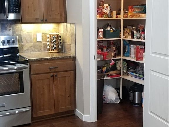 4th image of 7207 Spencer Ave NE