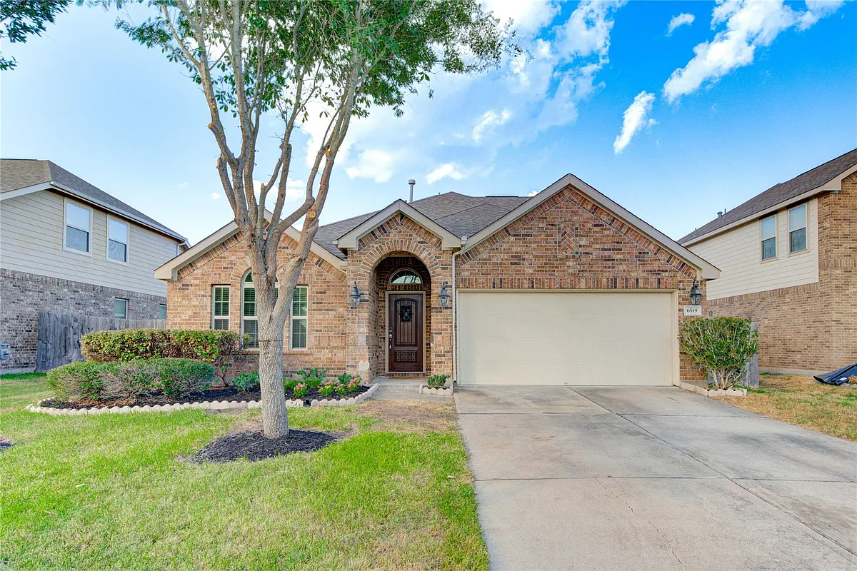 Building Photo - 6519 Point Hollow Ln