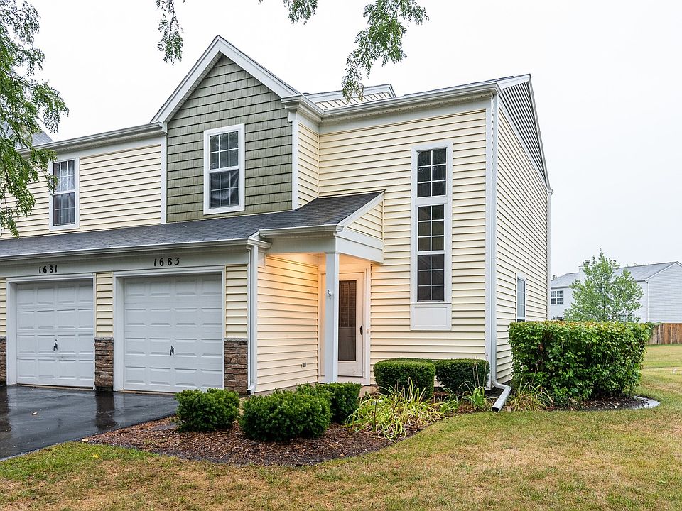 1st image of 1683 College Green Dr