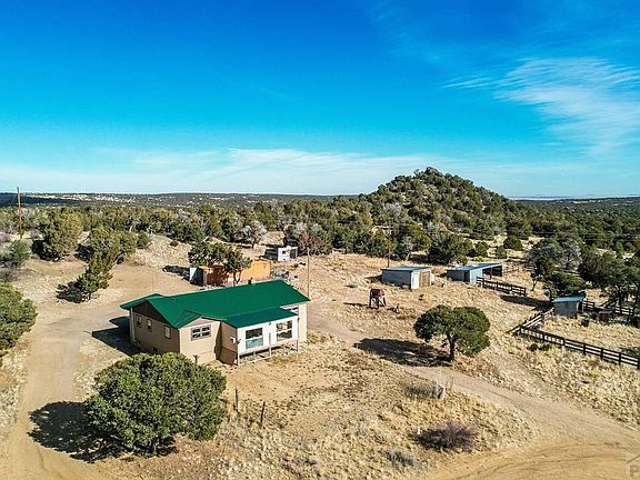 4th image of 952 Twin Lakes Rd