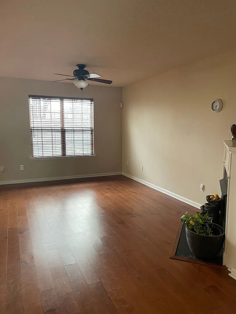 Beautiful Townhome in Ballantyne — Photo 3