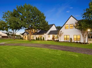 4045 S Bonnie Brae St, Argyle, TX 76226