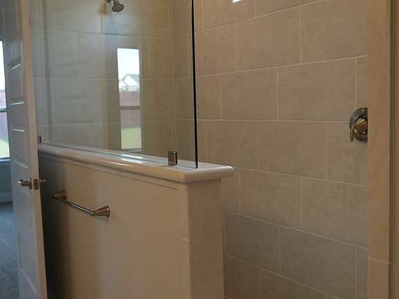 3rd image of 307 Canton Chase