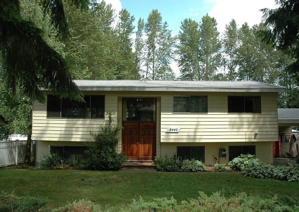 1st image of 8440 NE 141st St