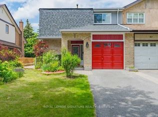 48 Lawndale Cres, Brampton, ON L6S 3L4