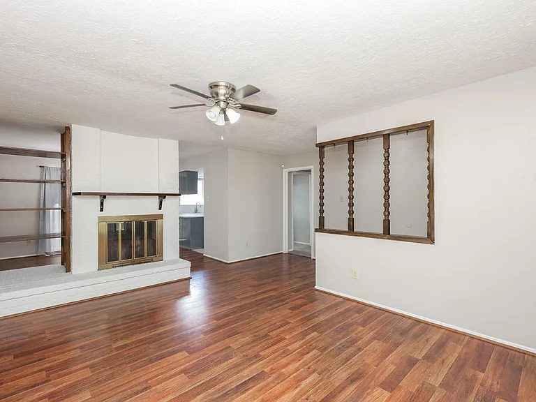 11938 Paramount Ln — Photo 6
