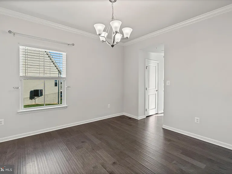 311 Sunrise Ct — Photo 10