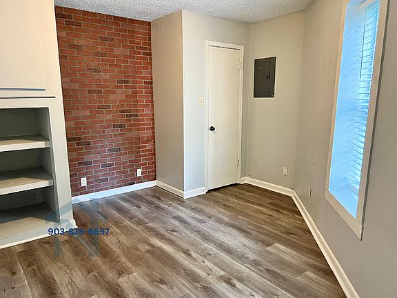 5th image of 301 Pine Wilderness Dr #17393666