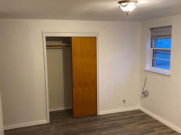 4th image of 308 Virginia Ave #1
