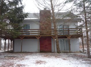 348 Mockingbird Trl, Bushkill, PA 18324