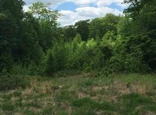 12 Crescent Ln, Douglas, MA 01516