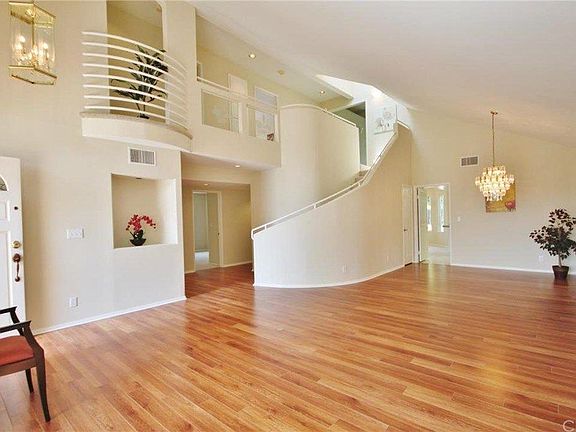 spacious living room, bright and airy