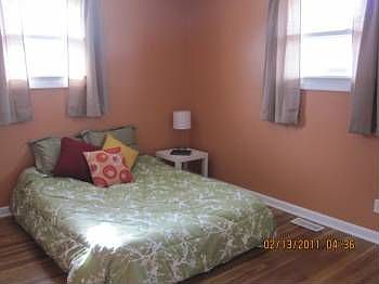 5th image of 7725 Broadwyn Dr