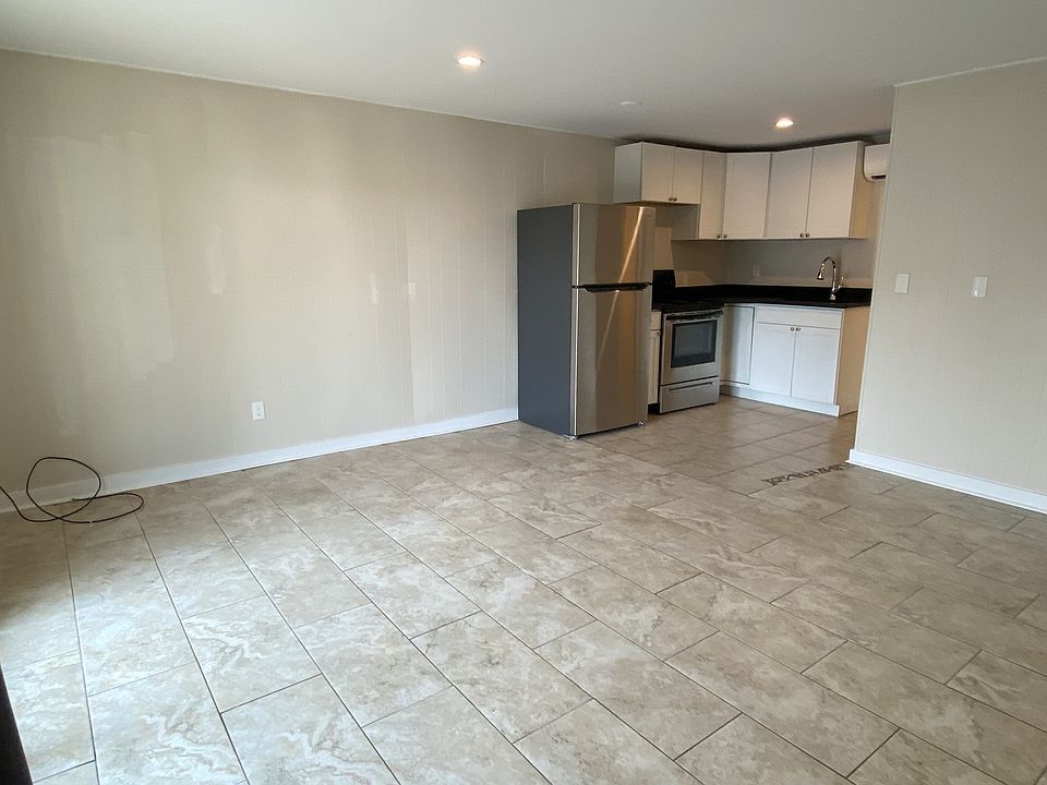 1st image of 18 Imperial St #108