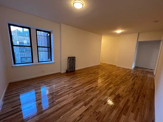 Rented by Bruma Realty LLC | media 6