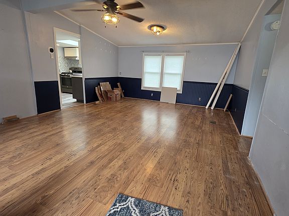 3rd image of 6655 Jackson Rd #302