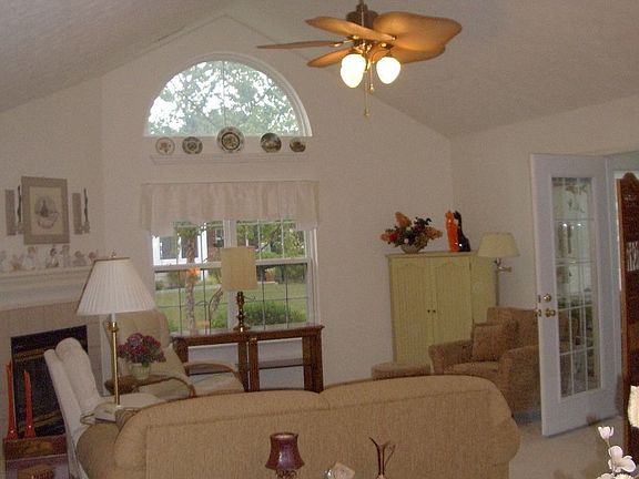 Contemporary open floor plan