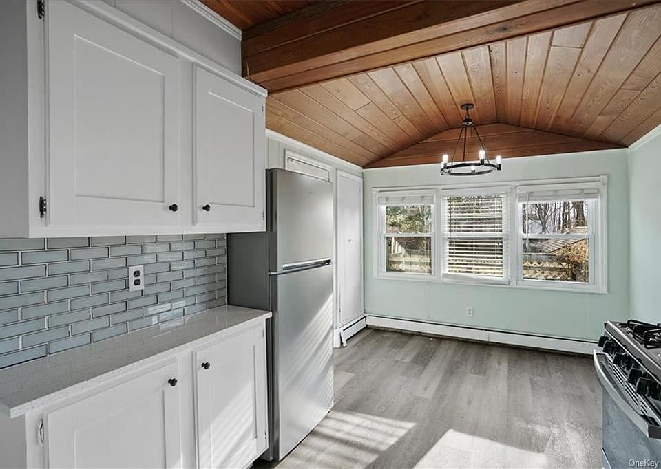 1st image of 22 Sterling Pl