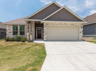 205 Winston Dr, Fredericksburg, TX 78624