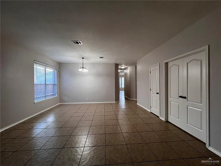 3303 San Sebastian St — Photo 4