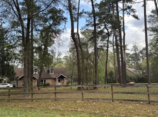 8702 Dogwood Dr, Tomball, TX 77375