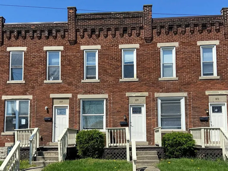 873 Heyl Ave — Photo 1