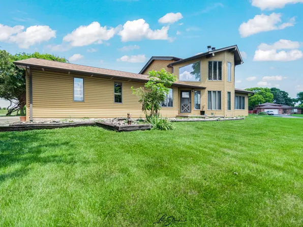 416 Auburn Ct, New Lenox, IL 60451
