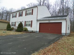 1430 Waterfront Dr, Tobyhanna, PA 18466
