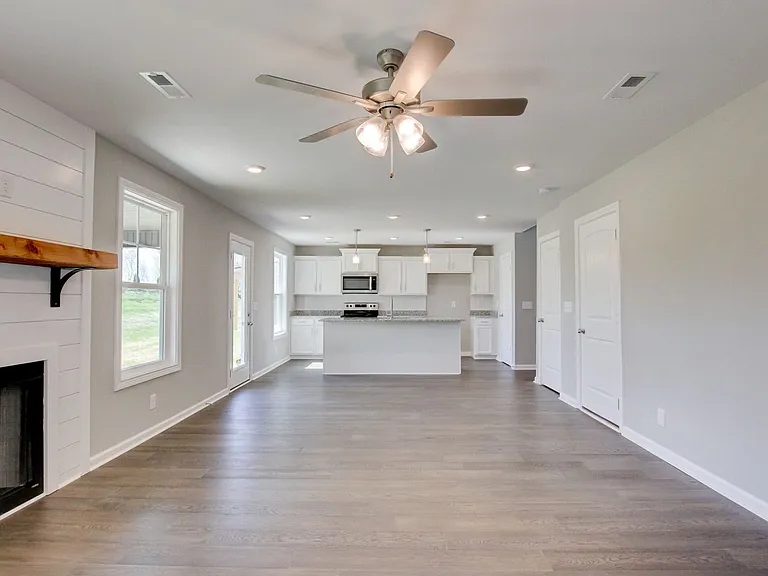 818 Limestone Way — Photo 9