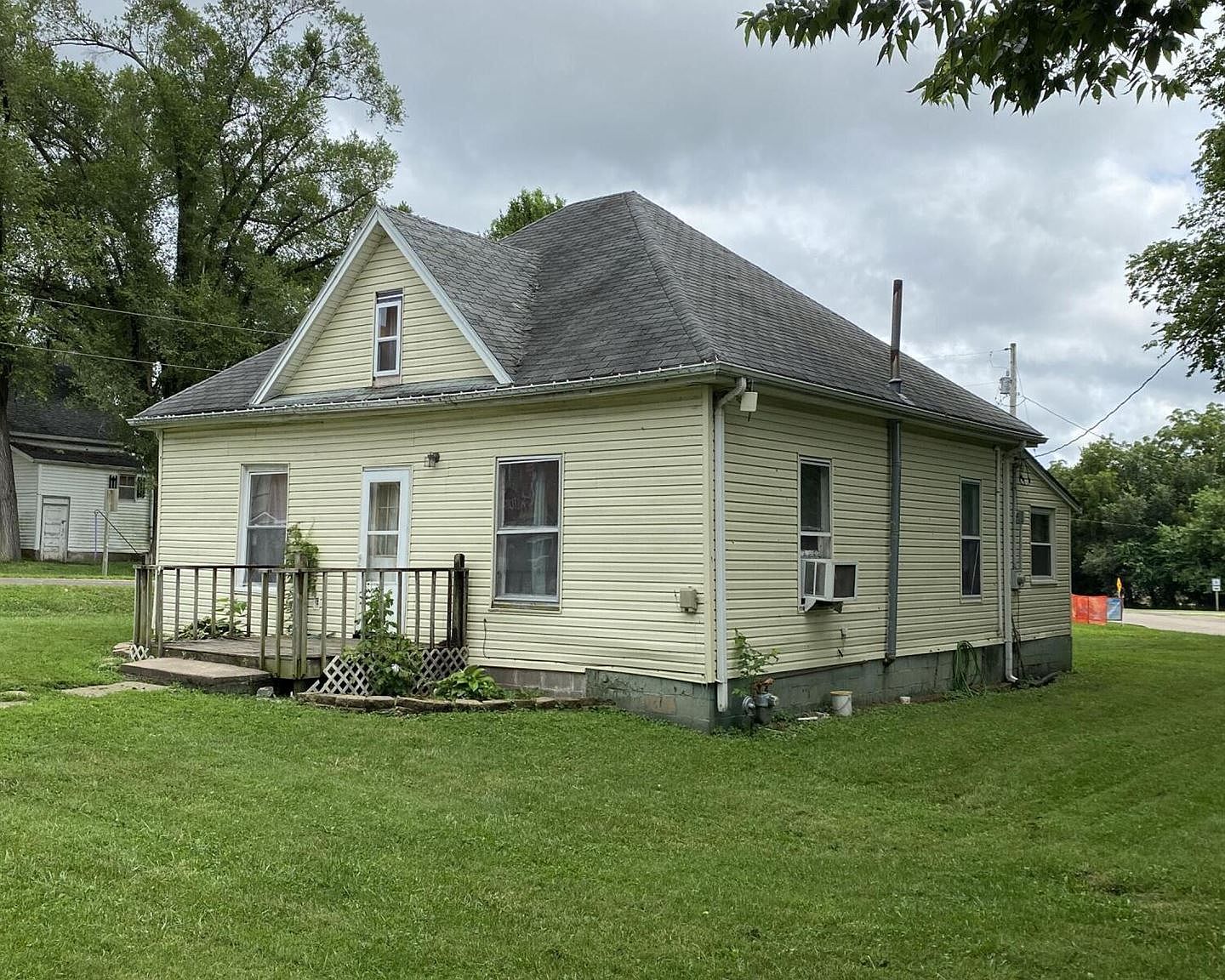 100 W Grover St, Otterville, MO 65348 Zillow