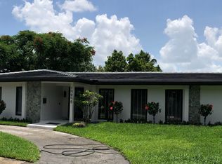 14040 SW 72nd Ave, Palmetto Bay, FL 33158
