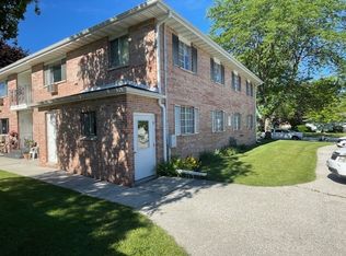August Management presents the Colonial Apartments in New Holstein, New Holstein, WI 53061