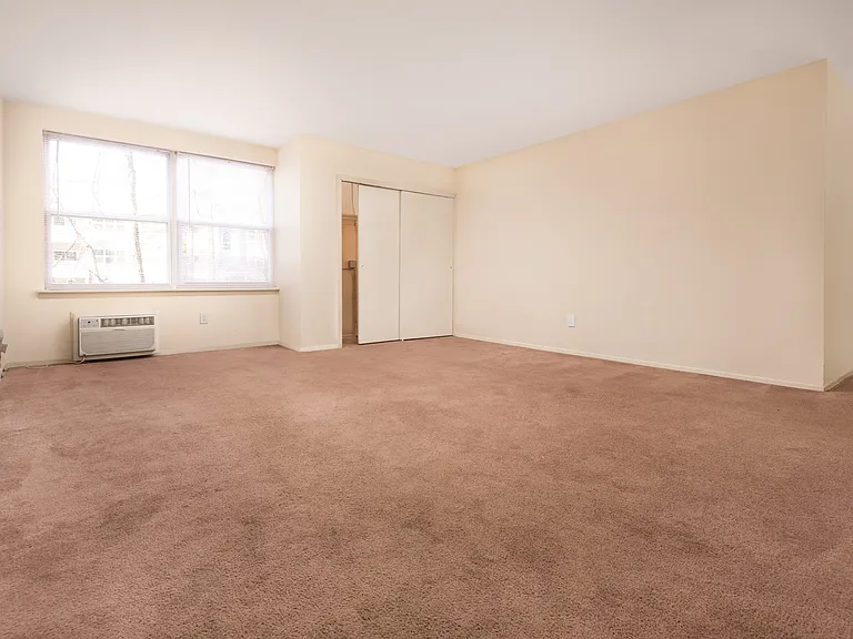Aspen Grove Apartment Homes — Photo 18