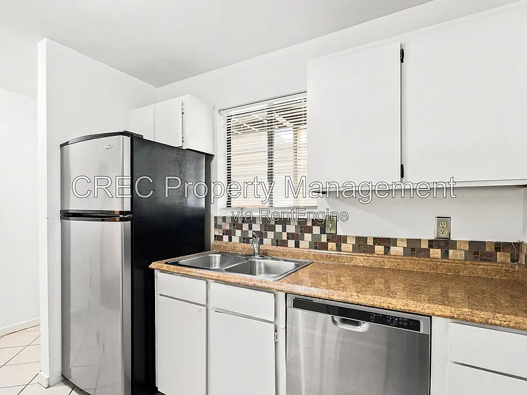 2736 Jobee Dr — Photo 7