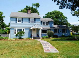 984 Bullocks Point Ave, Riverside, RI 02915