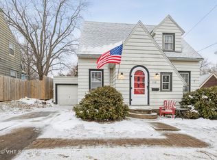 1116 Sycamore Rd, Dekalb, IL 60115