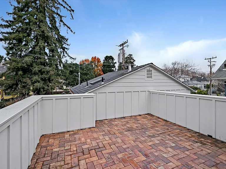 510 Lincoln St #2 — Photo 30