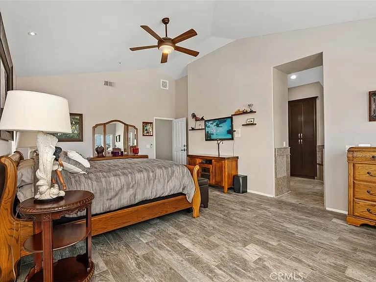 33722 Bridgehampton Dr — Photo 18