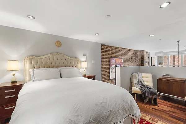 Rented by J R Daly & Sons | media 27