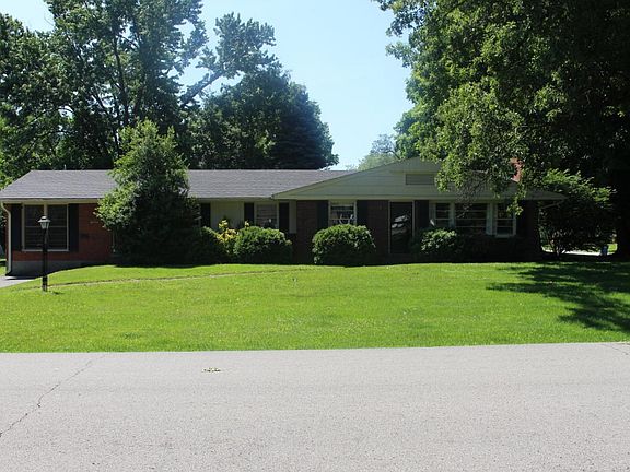 Spacious ranch on quiet street