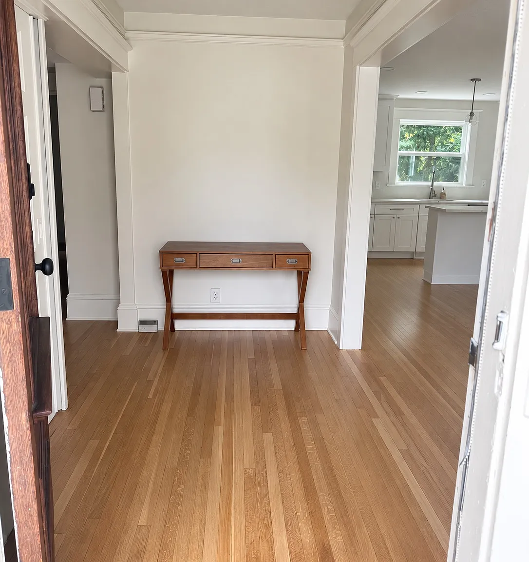 2 bed, 1300 sqft, $2,900 — Photo 3