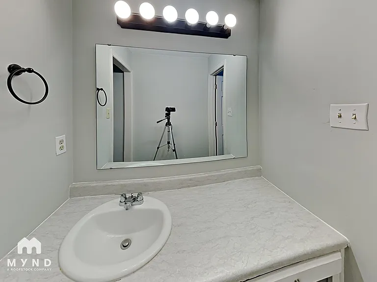 6382 Saginaw Rd — Photo 10