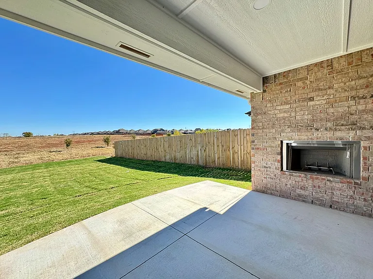 16220 Marsha Dr — Photo 26