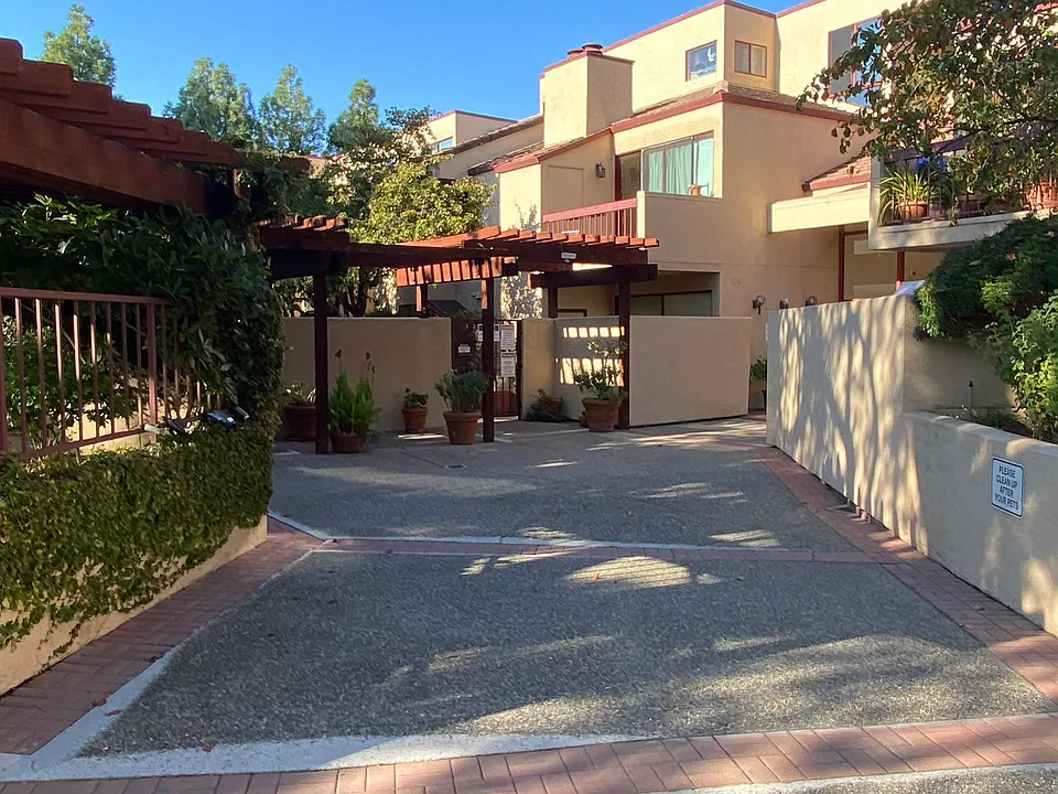 25912 Hayward Blvd #314