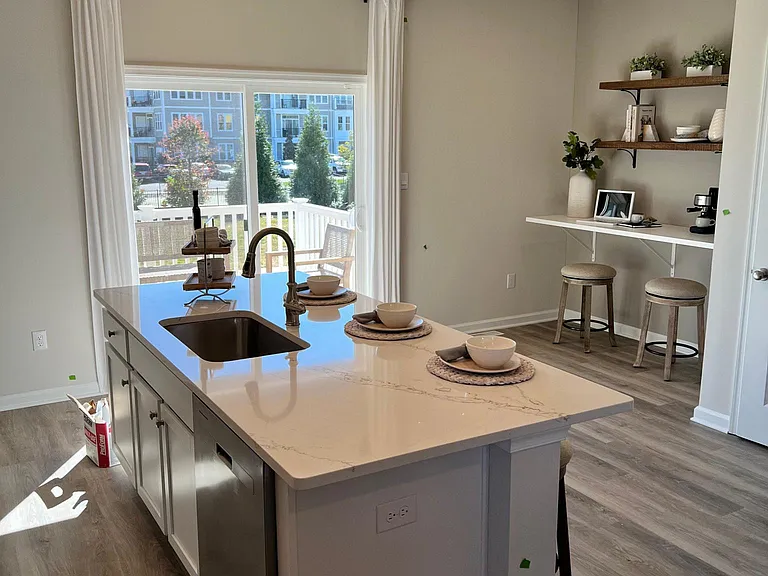 215 Macoun Way — Photo 5