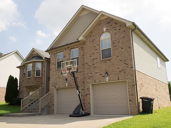 2nd image of 757 W Accipiter Cir